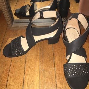 naturalizer adeline sandal